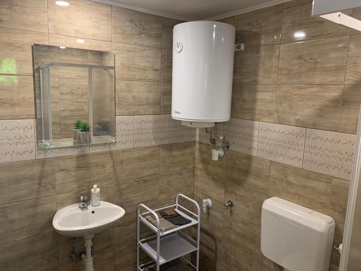 Apartament Tejfeles Vendeghaz Porva Zewnętrze zdjęcie