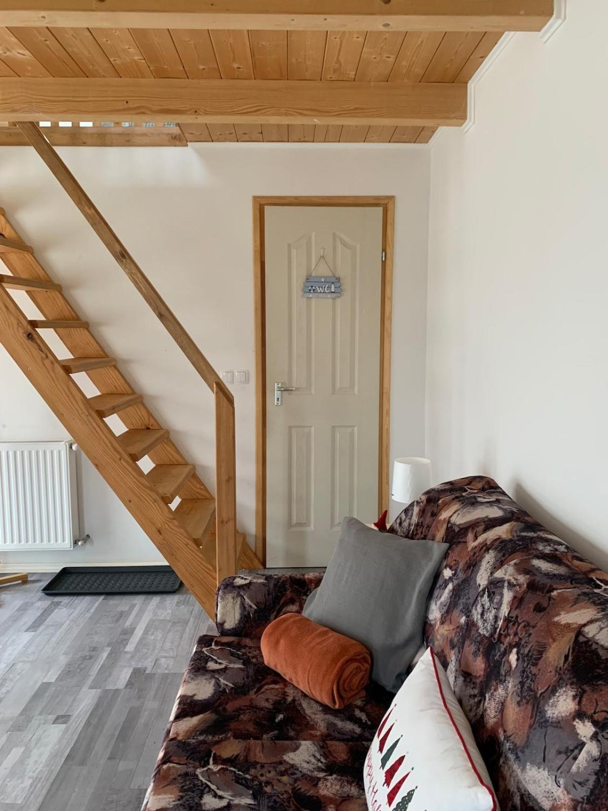 Apartament Tejfeles Vendeghaz Porva Zewnętrze zdjęcie